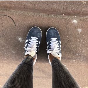 ❌SOLD❌BLUE ADIDAS GAZELLE